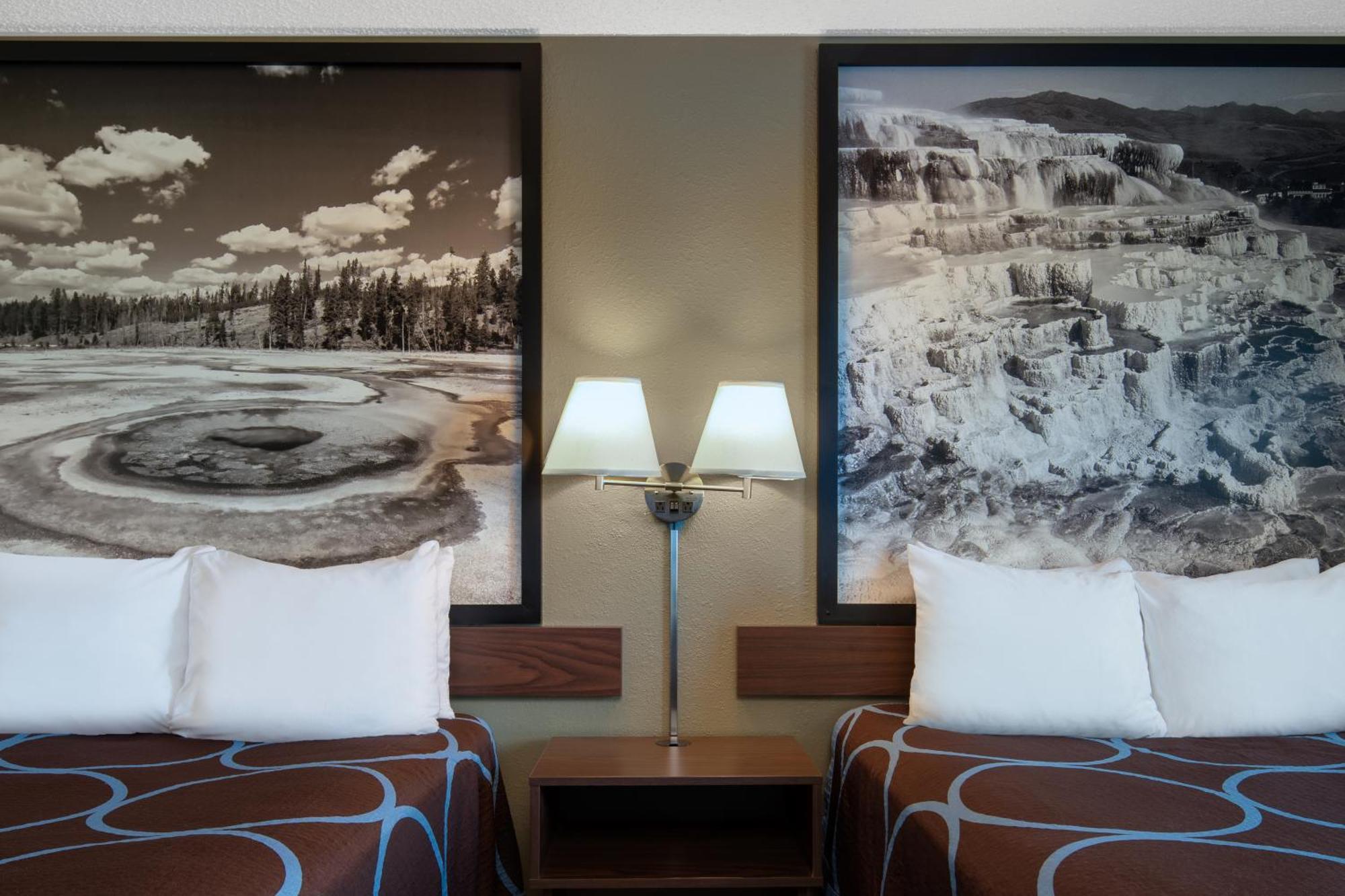 Super 8 By Wyndham Livingston Yellowstone Екстериор снимка